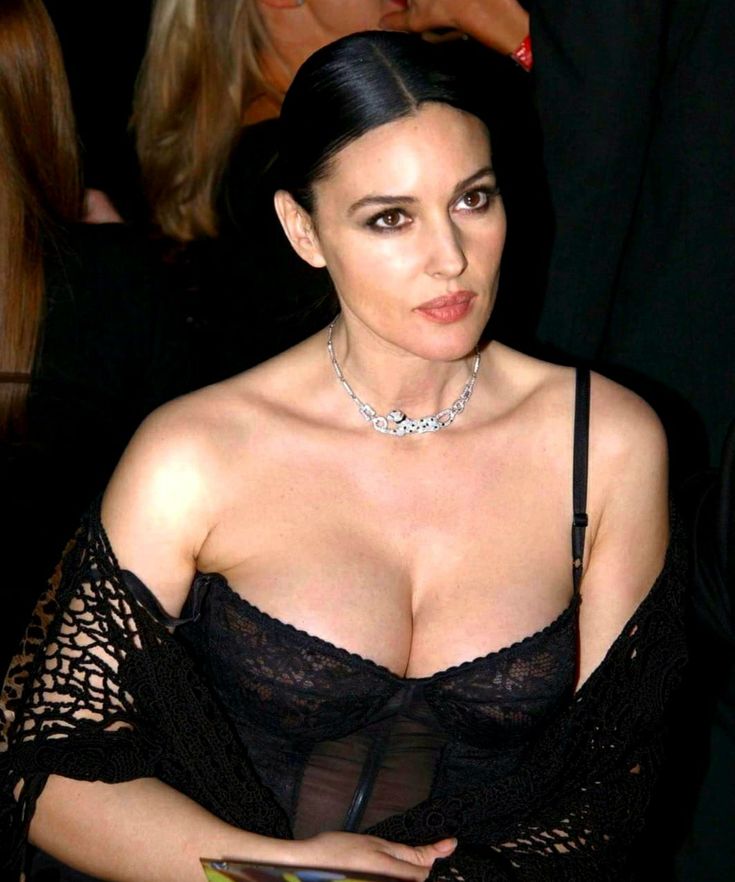 adrienne douglas recommends monica bellucci titts pic