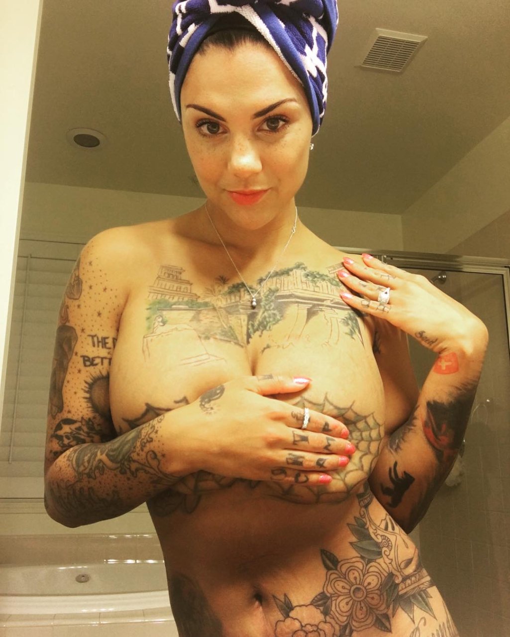 diane leto recommends bonnie rotten boobs pic