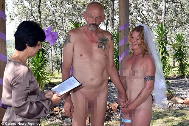 alejandro pizarro recommends nude married couples pic