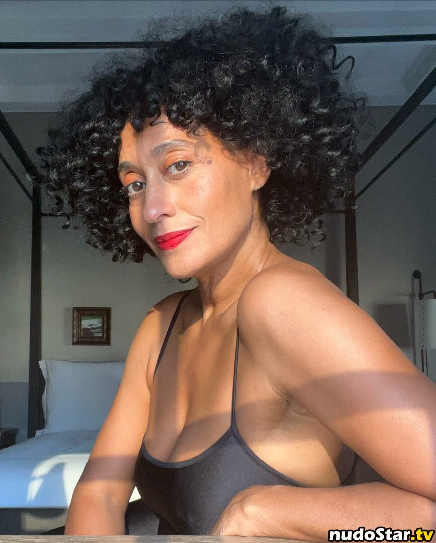 darshana jayasinghe add tracee ross nude photo