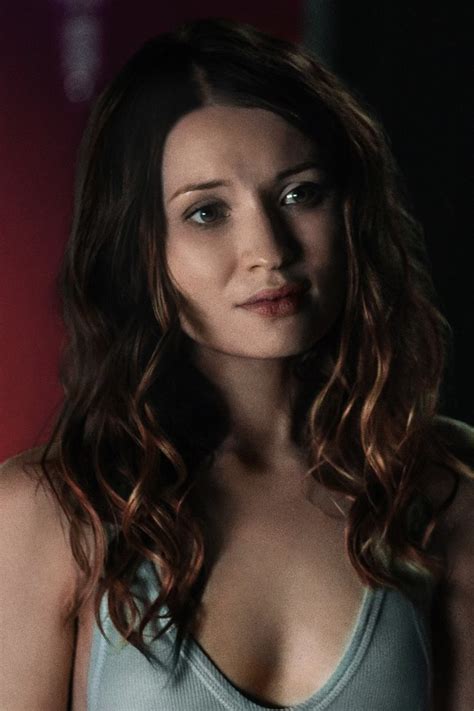 amy friley recommends emily browning breasts pic