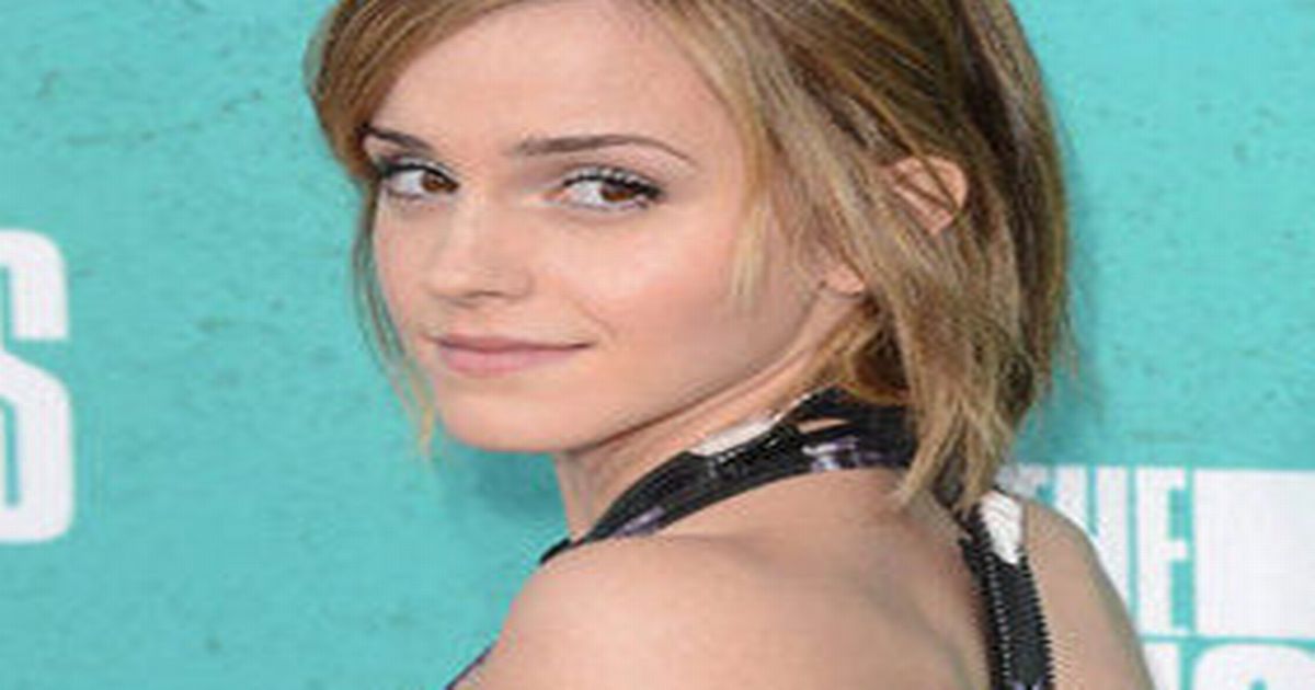 alan benge recommends emma watson striptease pic