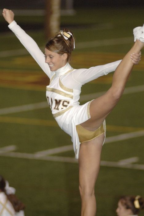 cheerleader crotch shots