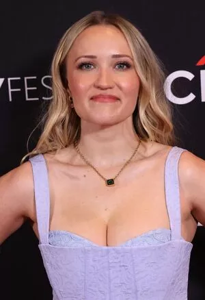 ashley rivello add emily osment porn photo