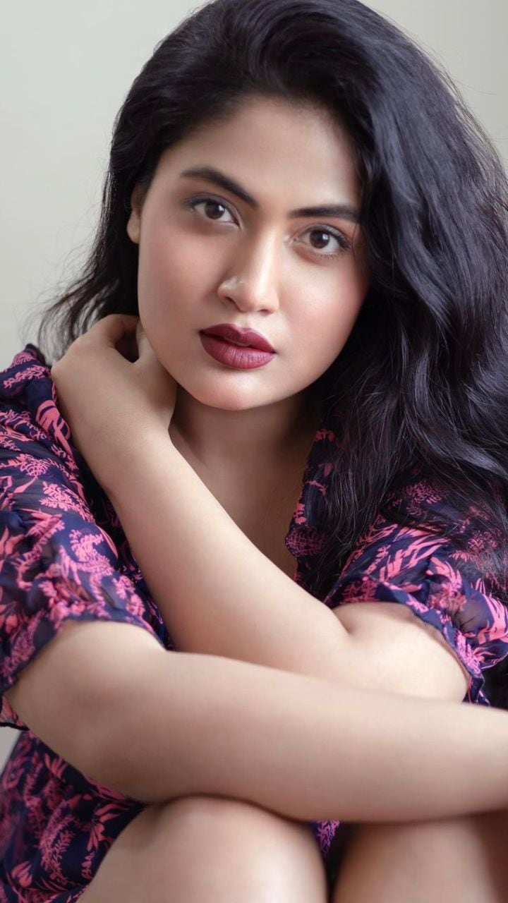 Best of big booty anal dp cynthia hickman share manvi chugh photos