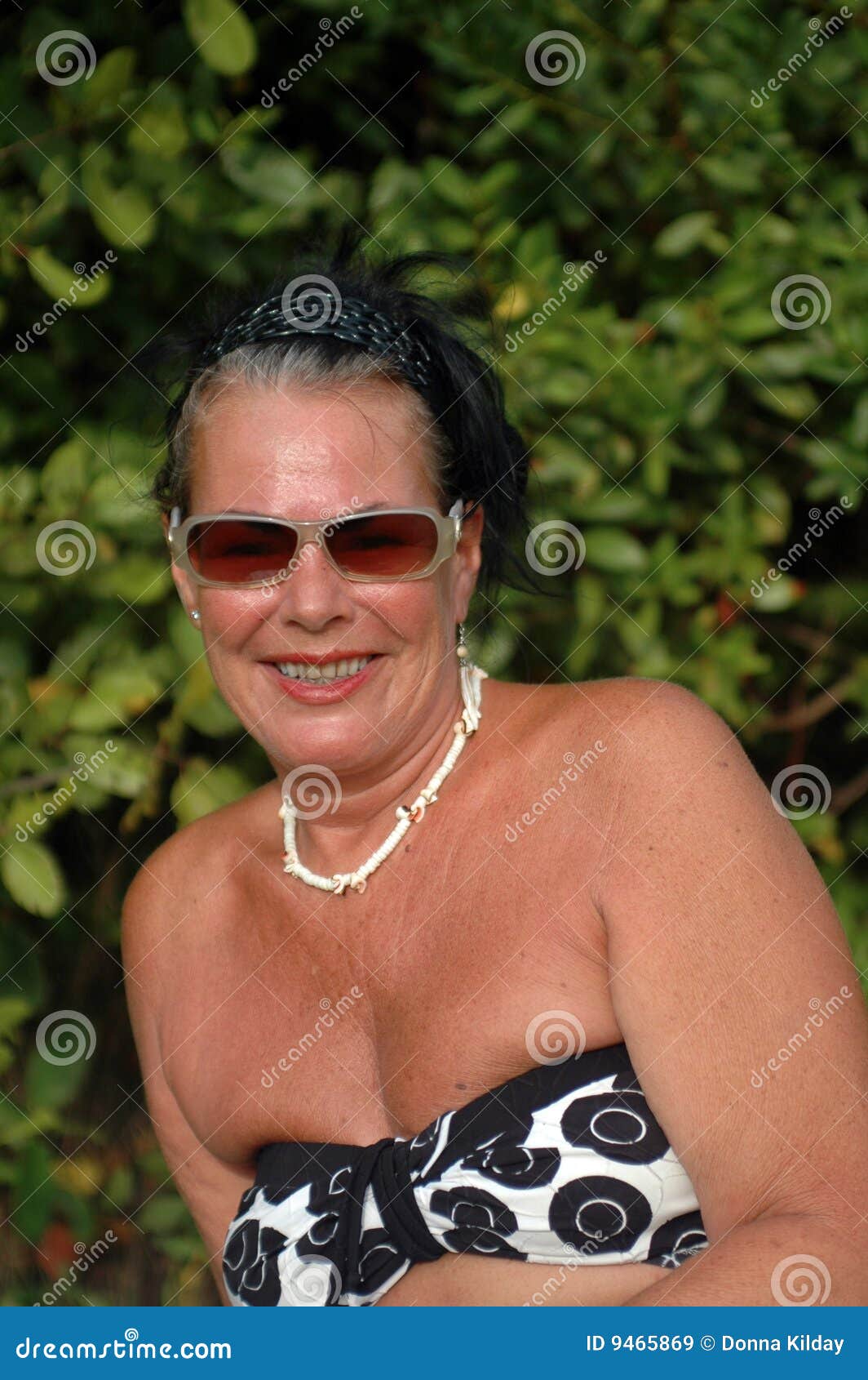 Best of skinny wife bbc aaron all share older women undressing photos