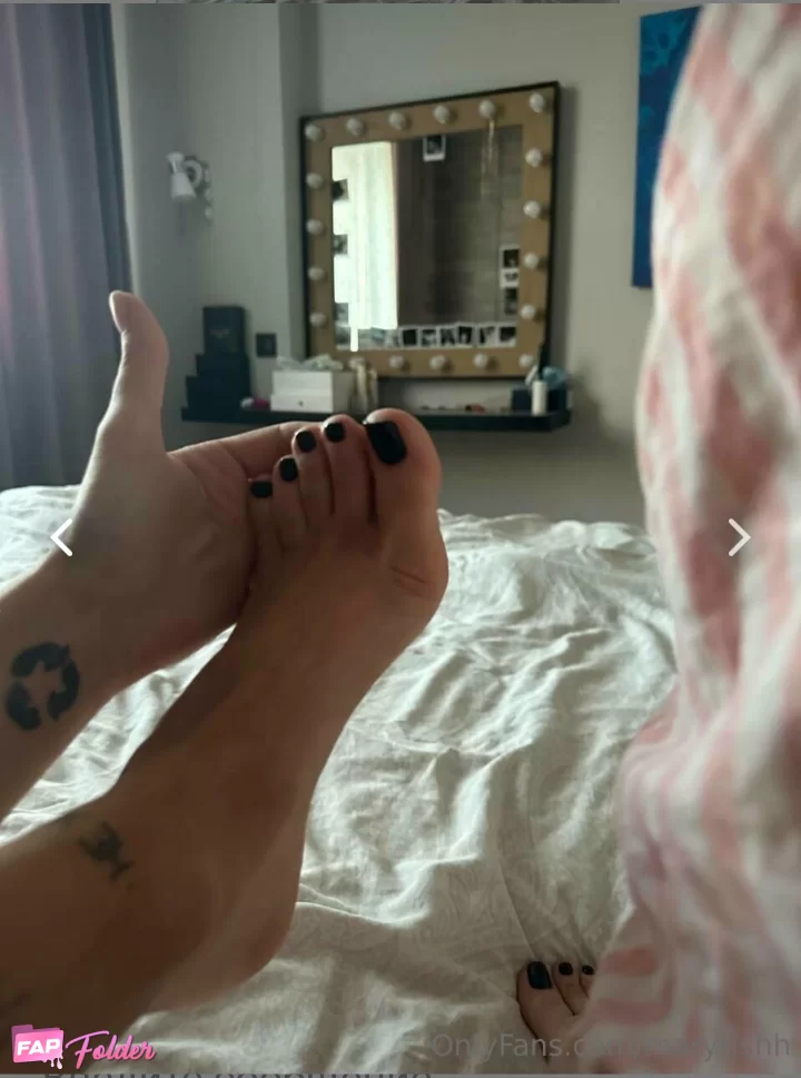 amy schuh share feet onlyfans leaked photos