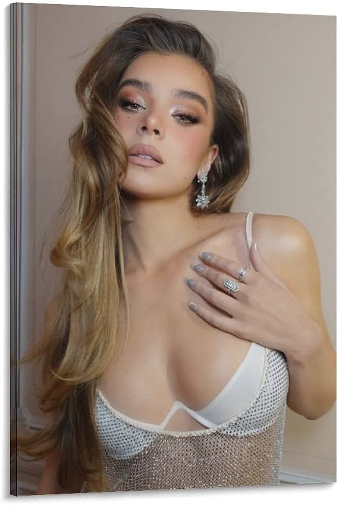 diamond dimes recommends Hailee Steinfeld Sex