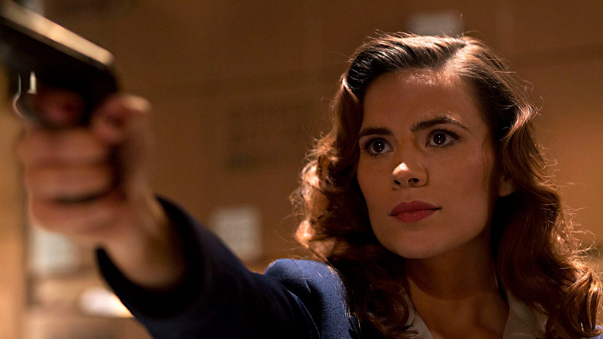 chelsey waterman share hayley atwell leaked photos