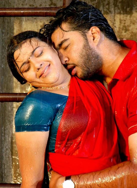 akma latif add photo hot indian movie