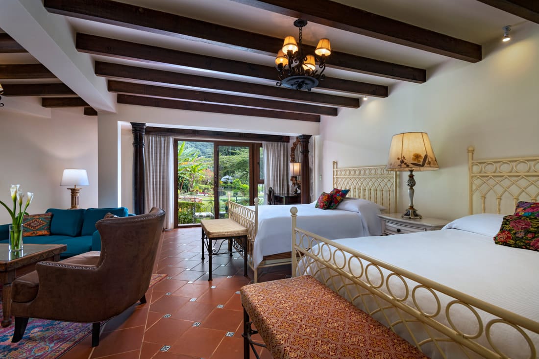 ania martin recommends hoteles en panajachel pic