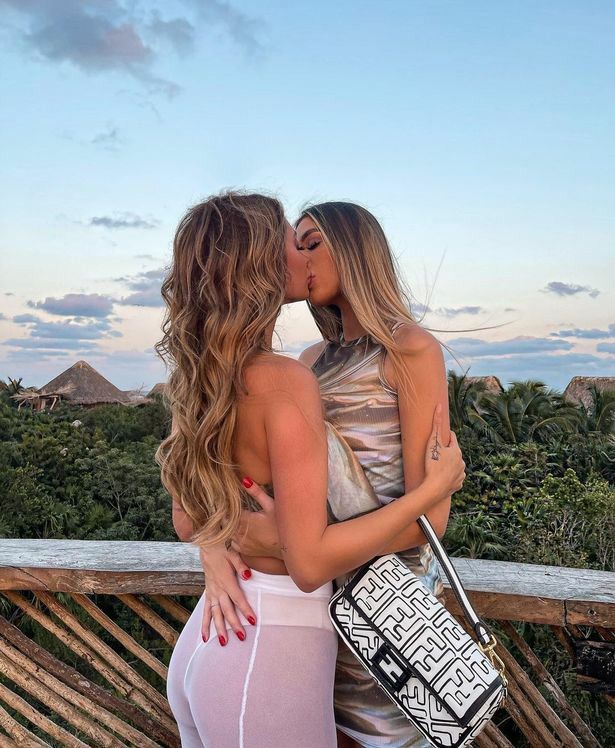 aj madrid recommends hottest lesbians kissing pic