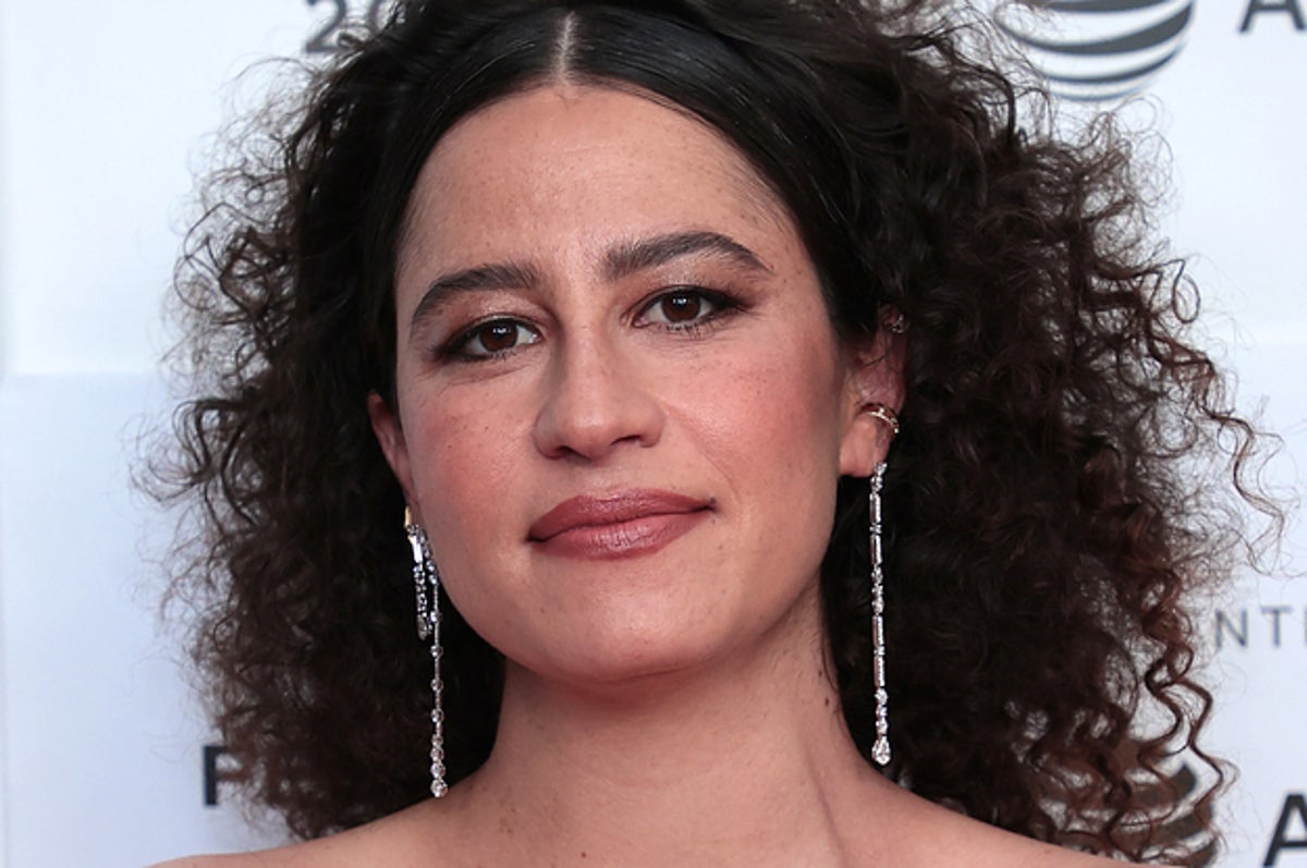 amanda sarno recommends ilana glazer nide pic