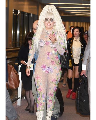 anneliese quaegber recommends images of lady gaga nude pic