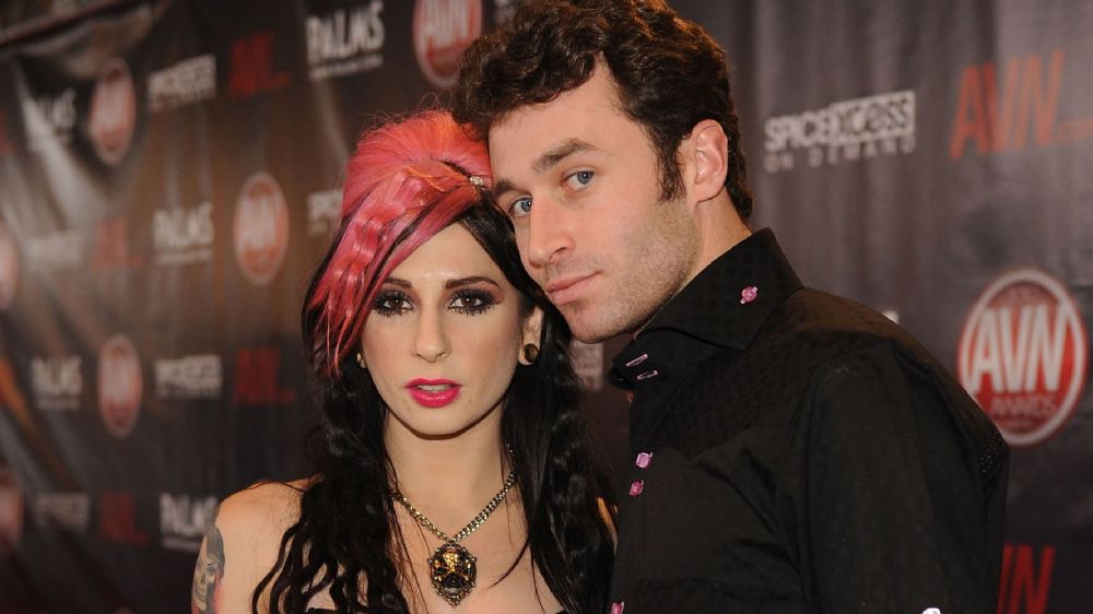 derek luckett recommends Joanna Angel Height