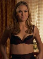 julia stiles nude