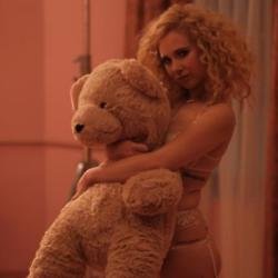 contessa bolo share juno temple ass photos