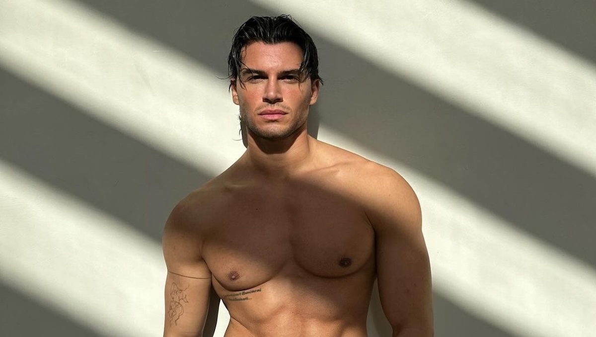 dianne cruze recommends latino hunk nude pic