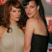 angela meek recommends lauren holly boobs pic