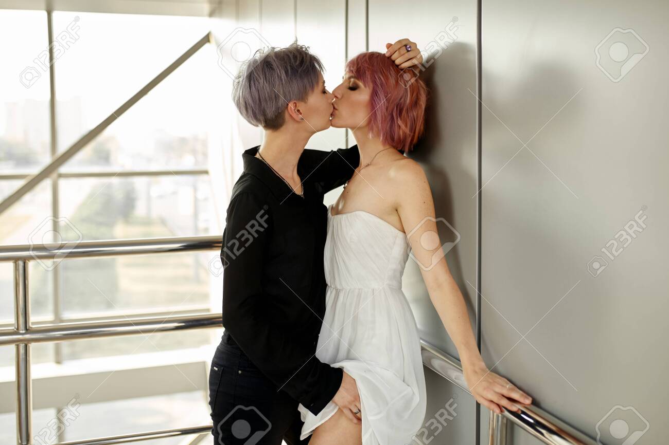 Best of Lesbians make passionate love