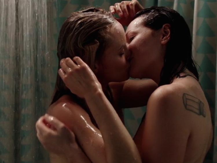 dave getzin recommends lesbians making out in shower pic