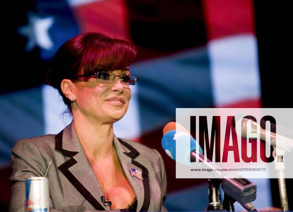 Lisa Ann As Sarah Palin rodriguez tasty