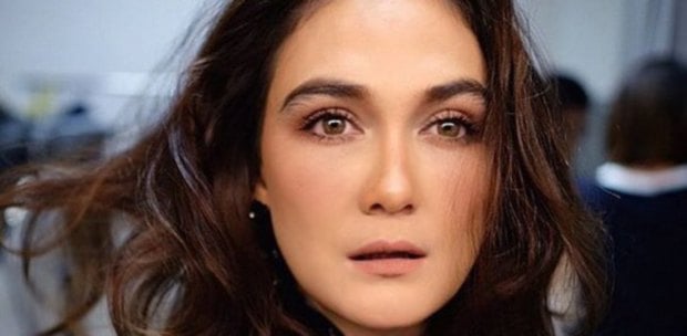 david sweatt share luna maya porn photos