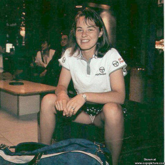 desmond khalel que recommends martina hingis nude pic