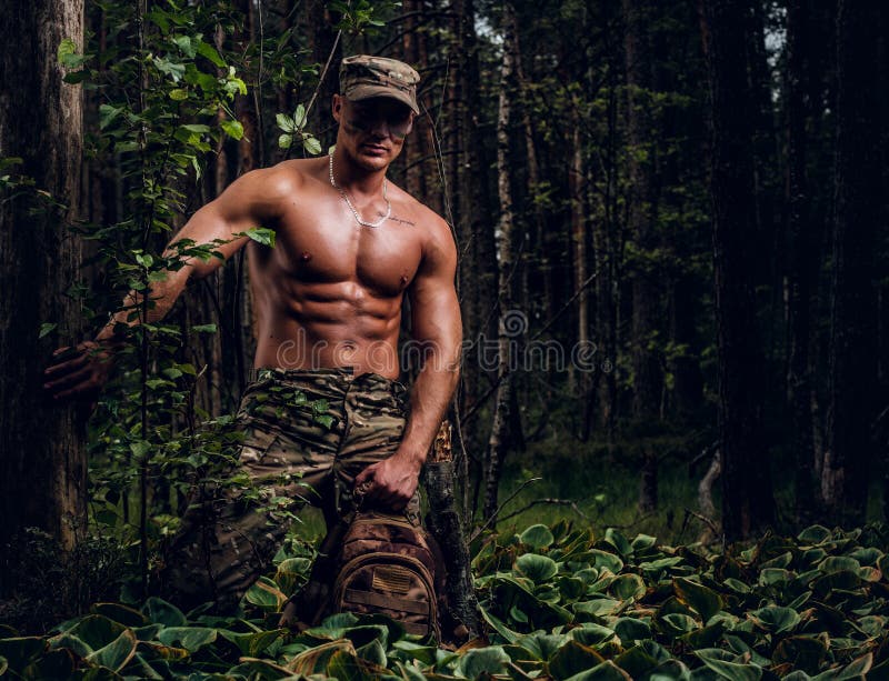 anjellyn macatangay recommends naked military dudes pic