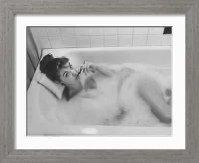 debby dobson recommends nude women in the bathtub pic