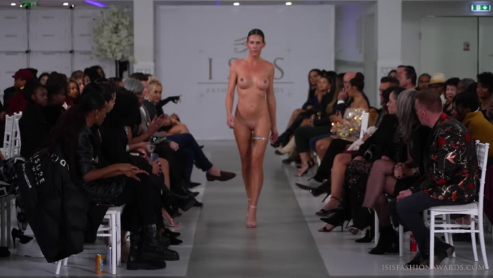 benny peck recommends nudes on the runway pic