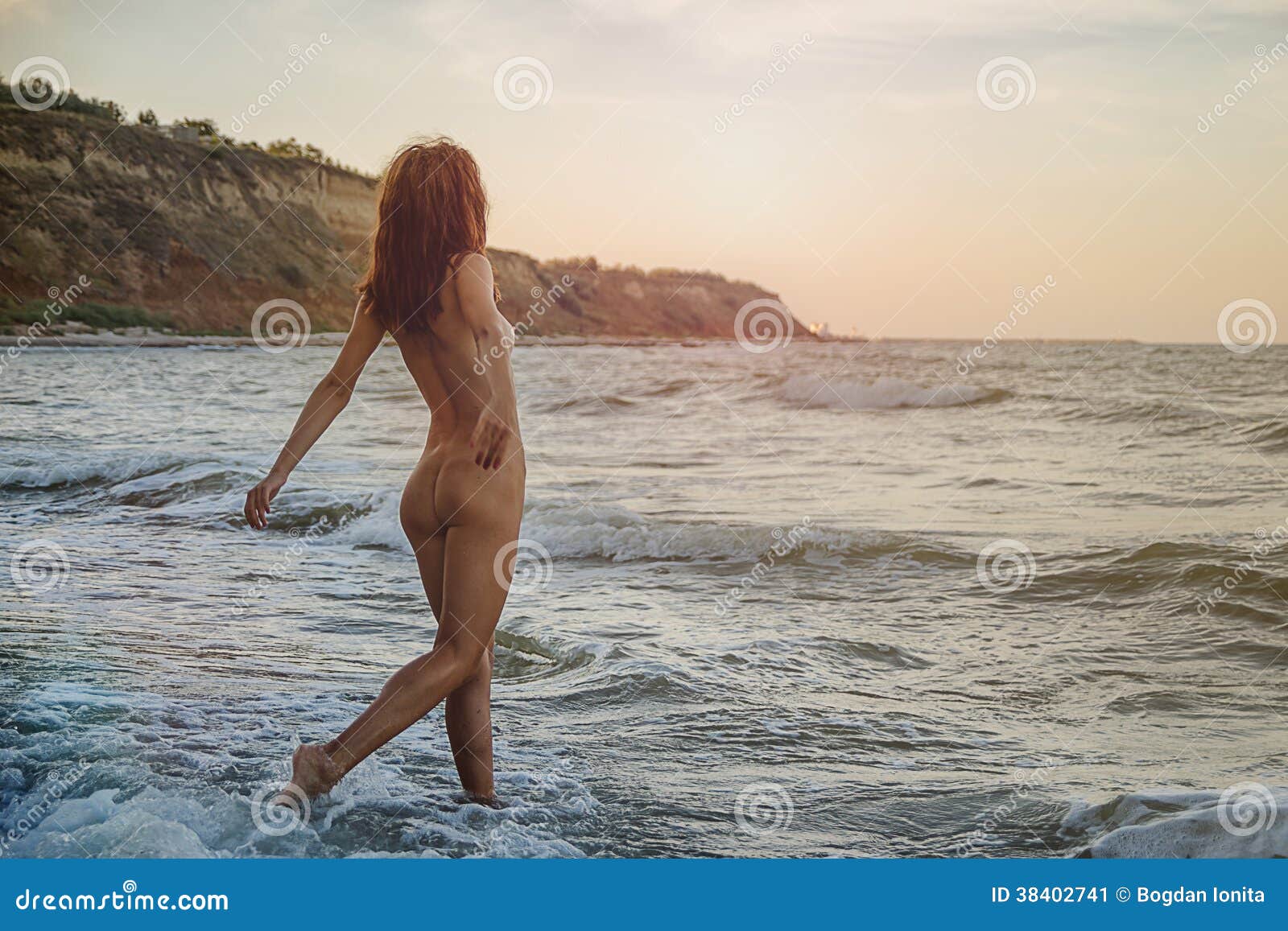 amanda harne add nue dans la plage photo