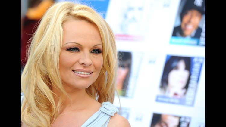 aj colvin recommends Pamela Anderson Nude Photos