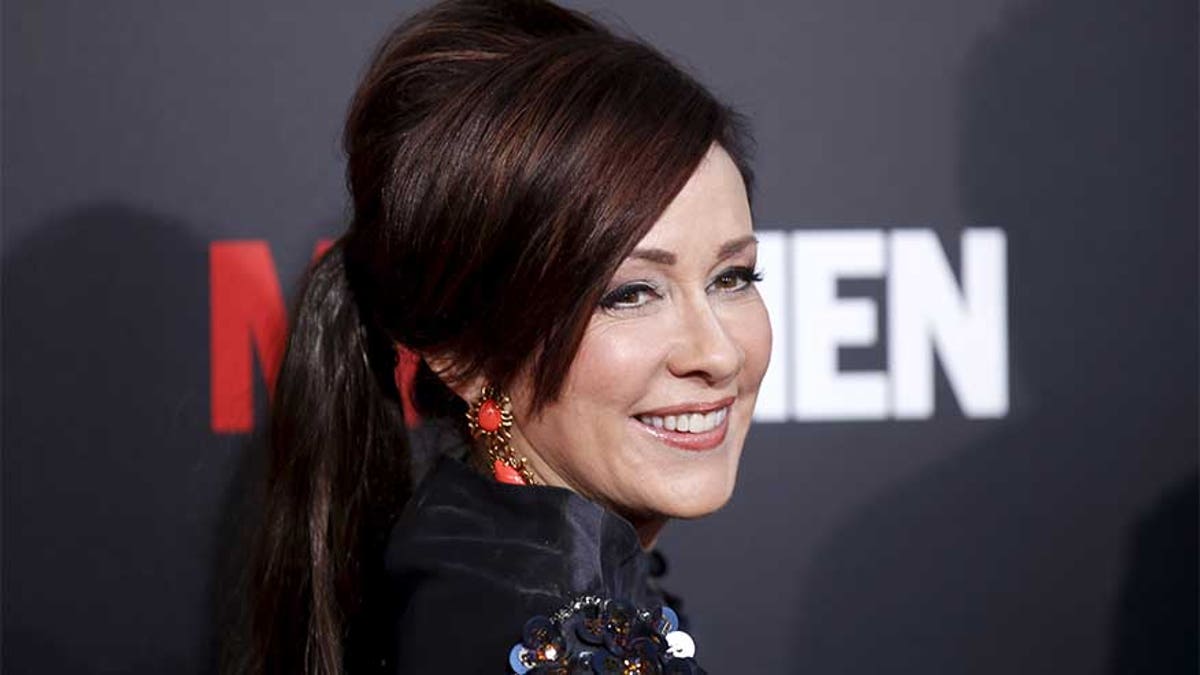 chanelle pieters add photo patricia heaton tits