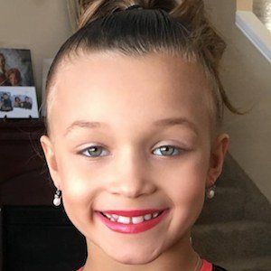 Peyton Dance Moms Mini lips com