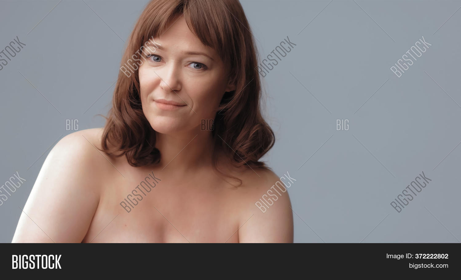 Pretty Mature Nude geschichten dildospiele