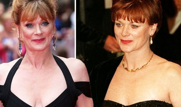 chris delage add samantha bond nude photo