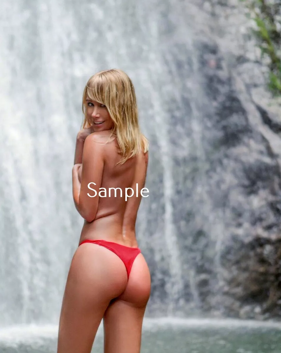 cadillac jones add sara jean underwood sexy photo