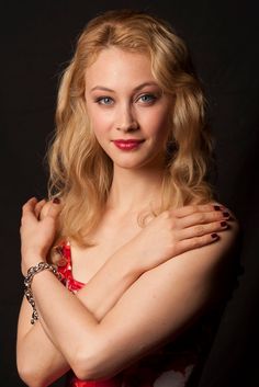 brent bosley recommends Sarah Gadon Hot