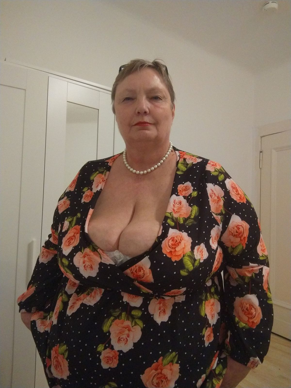 amy mutchler recommends sexy chubby gilf pic