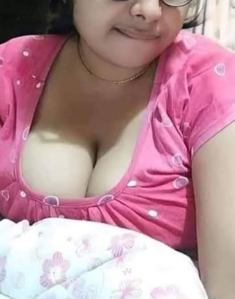 andika kurnia recommends sister big titties pic