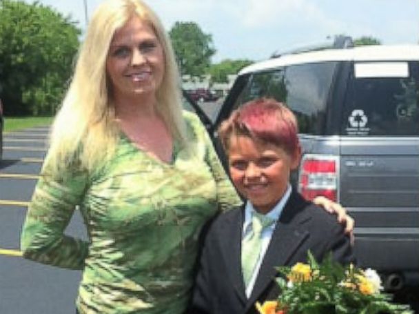 son fuck his own mother - jerking off on mom sell my gf