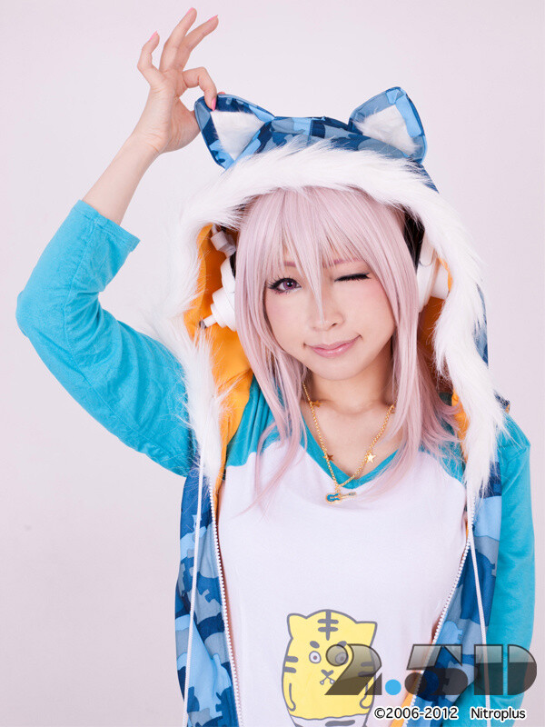 beverly mcdonald share super sonico cosplay photos