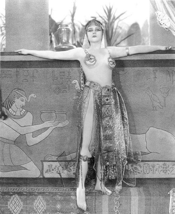 theda bara nude