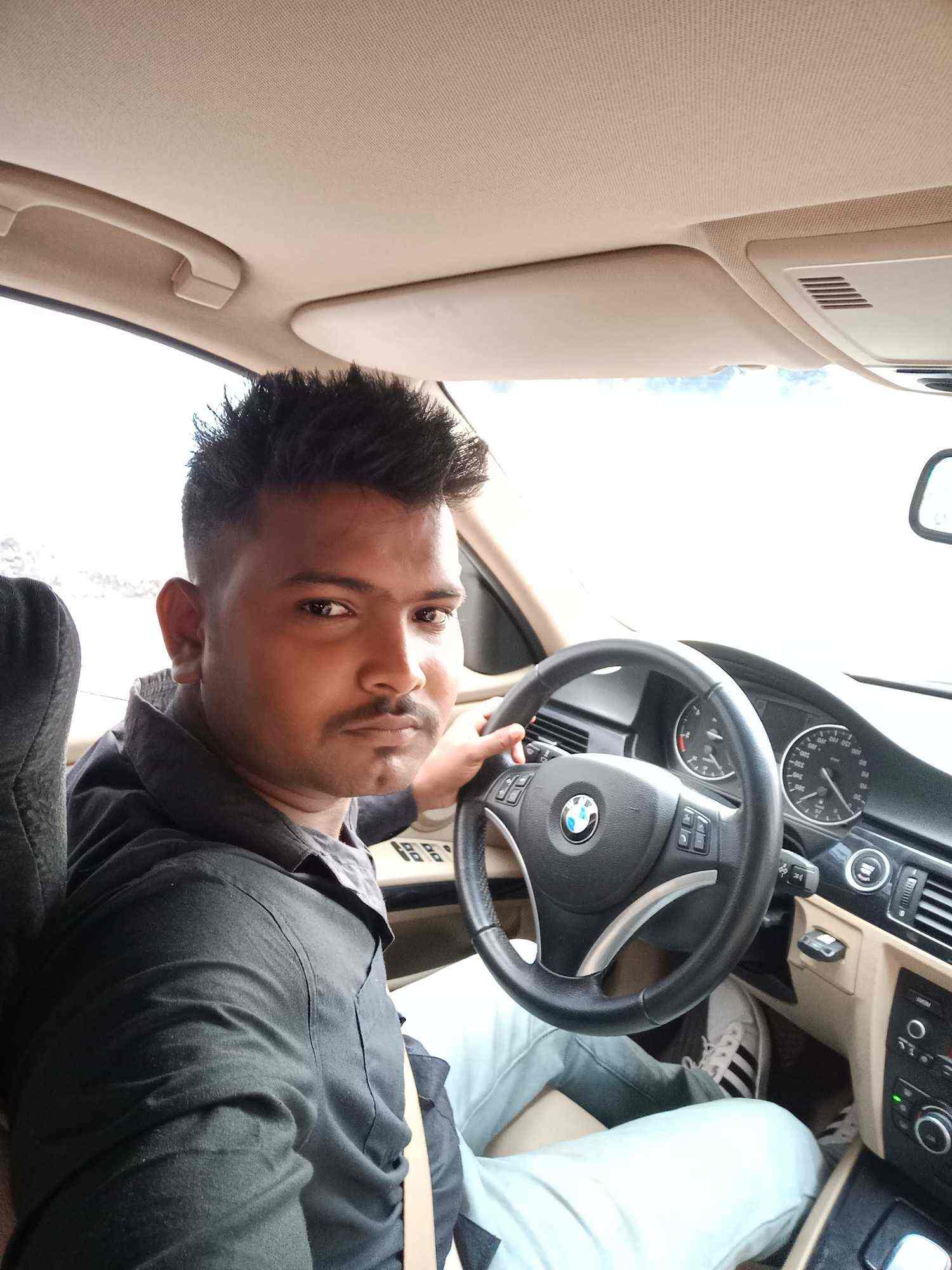 anji anjaneyulu recommends tit in car pic