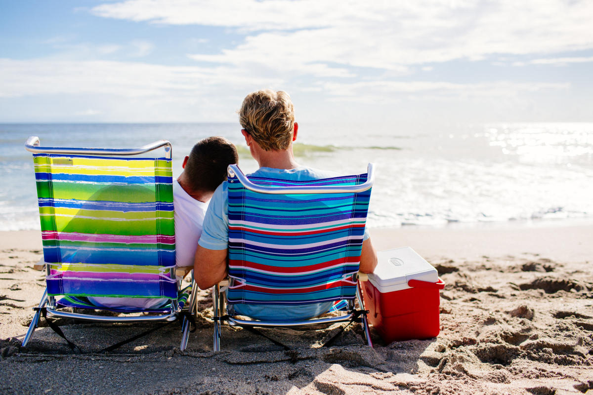 agustina aja recommends Twinks At The Beach