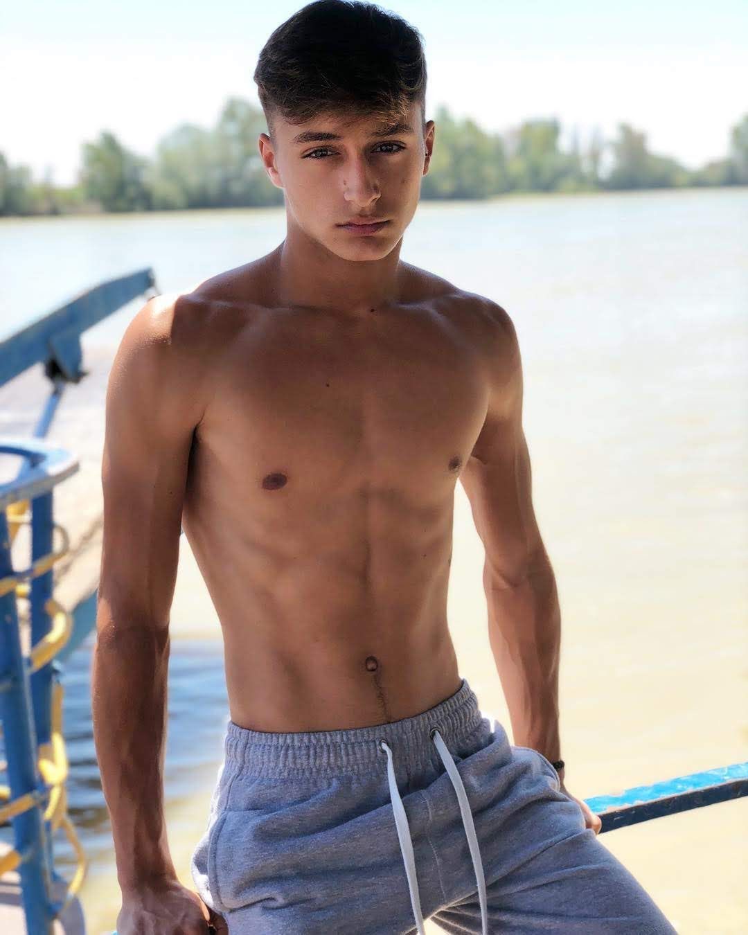twinks face - zanna blue angelika rouge